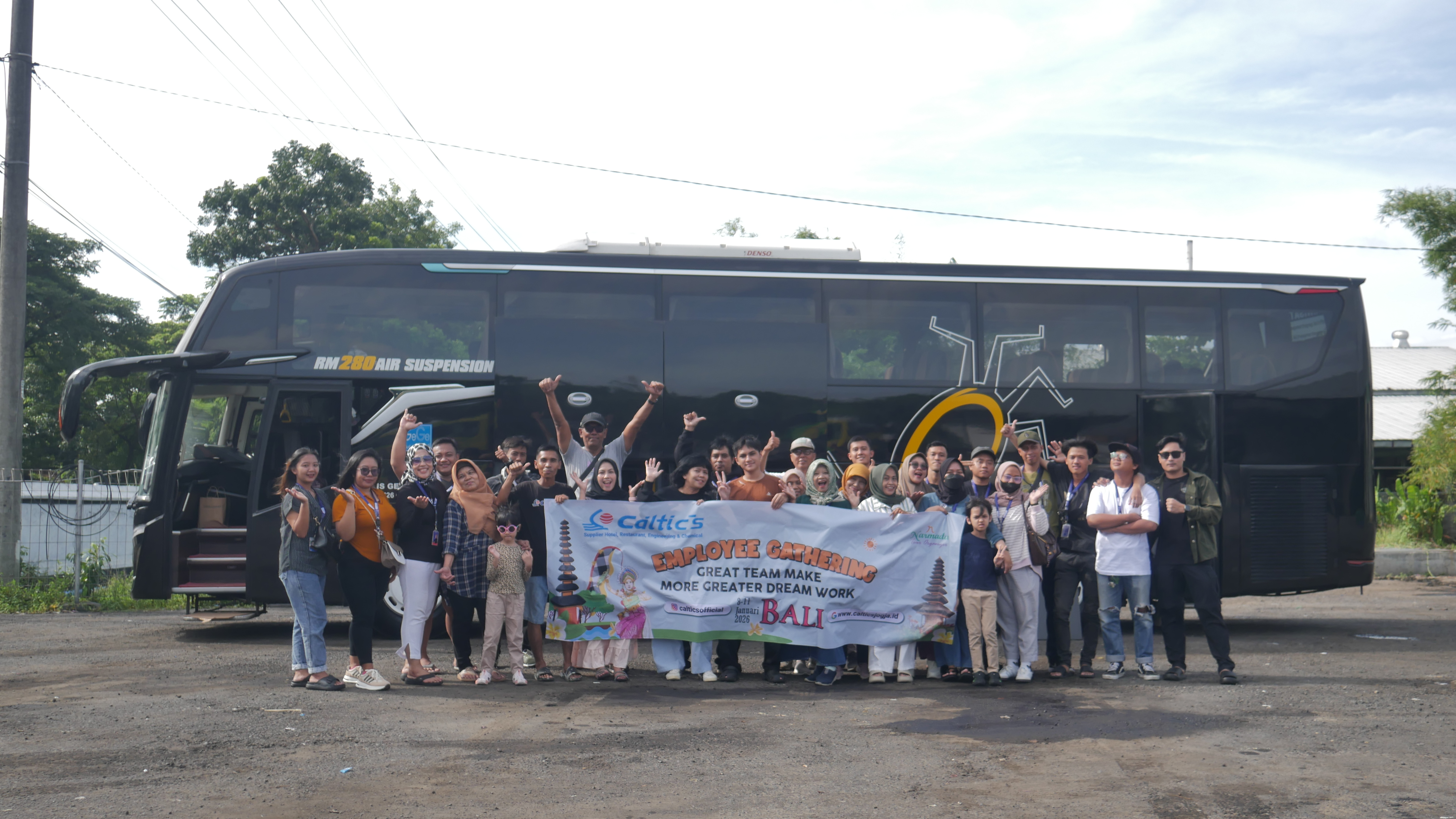 Bus Pariwisata Narmadatour