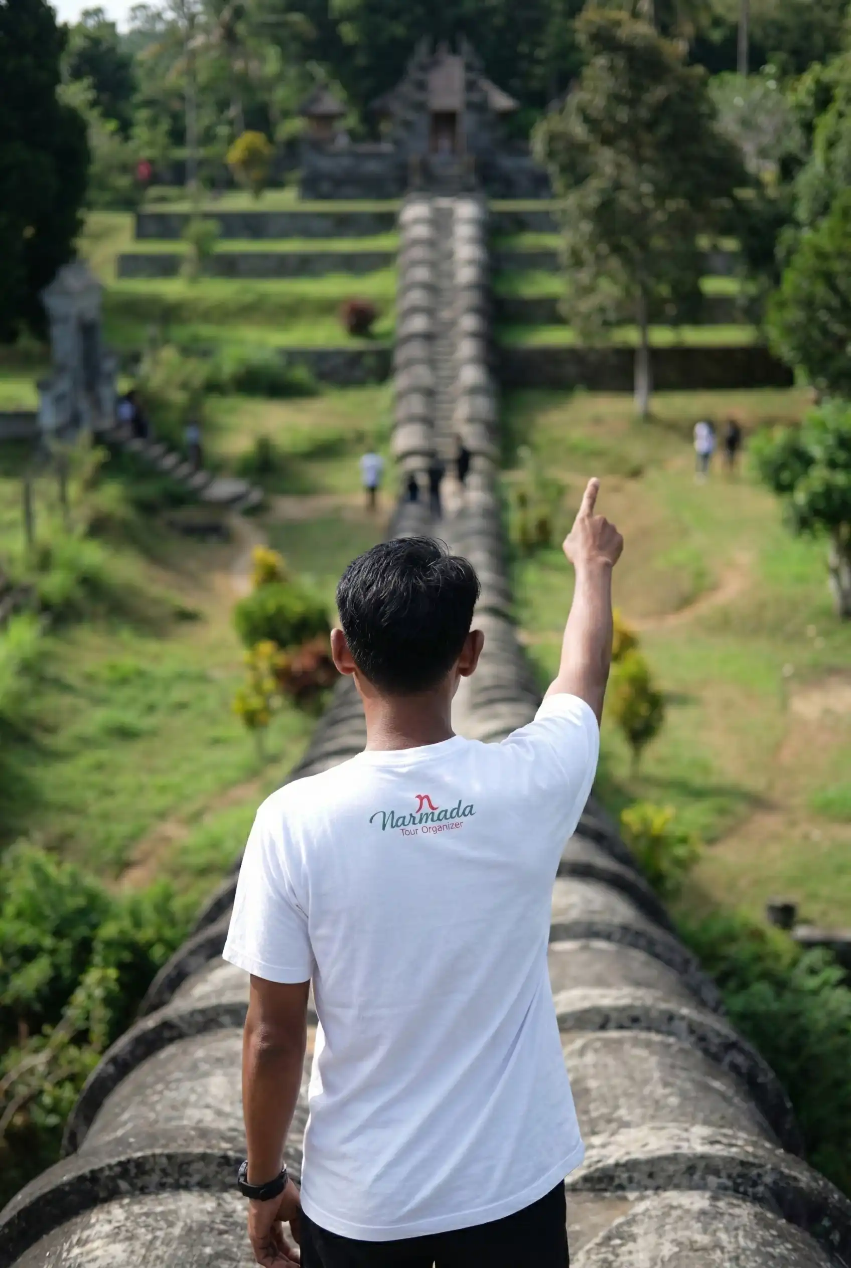 Suasana Taman Narmada dan Pelayanan Tim Narmada Tour